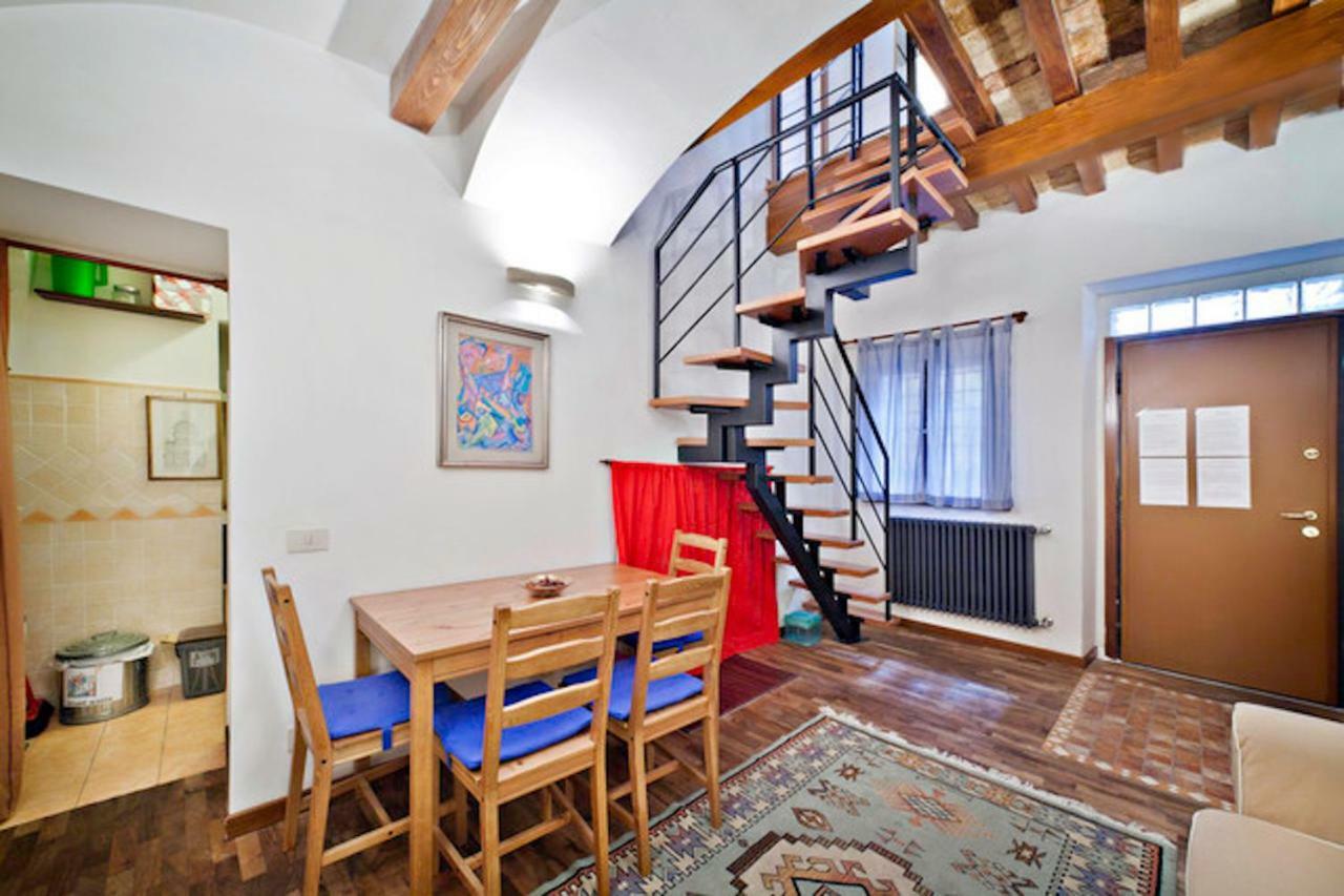 Caratteristico Appartamento A Piazza Navona Rom Exterior foto